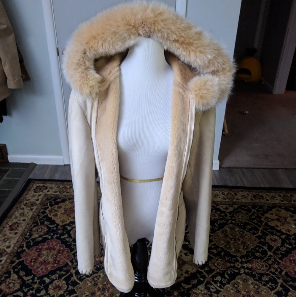 Siena Studio beige/cream fox fur trim hooded coat